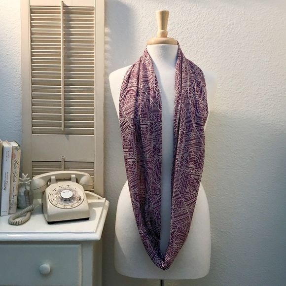 Tribal Batik Print Poly Jersey Infinity Scarf, NWT - Picture 4 of 6